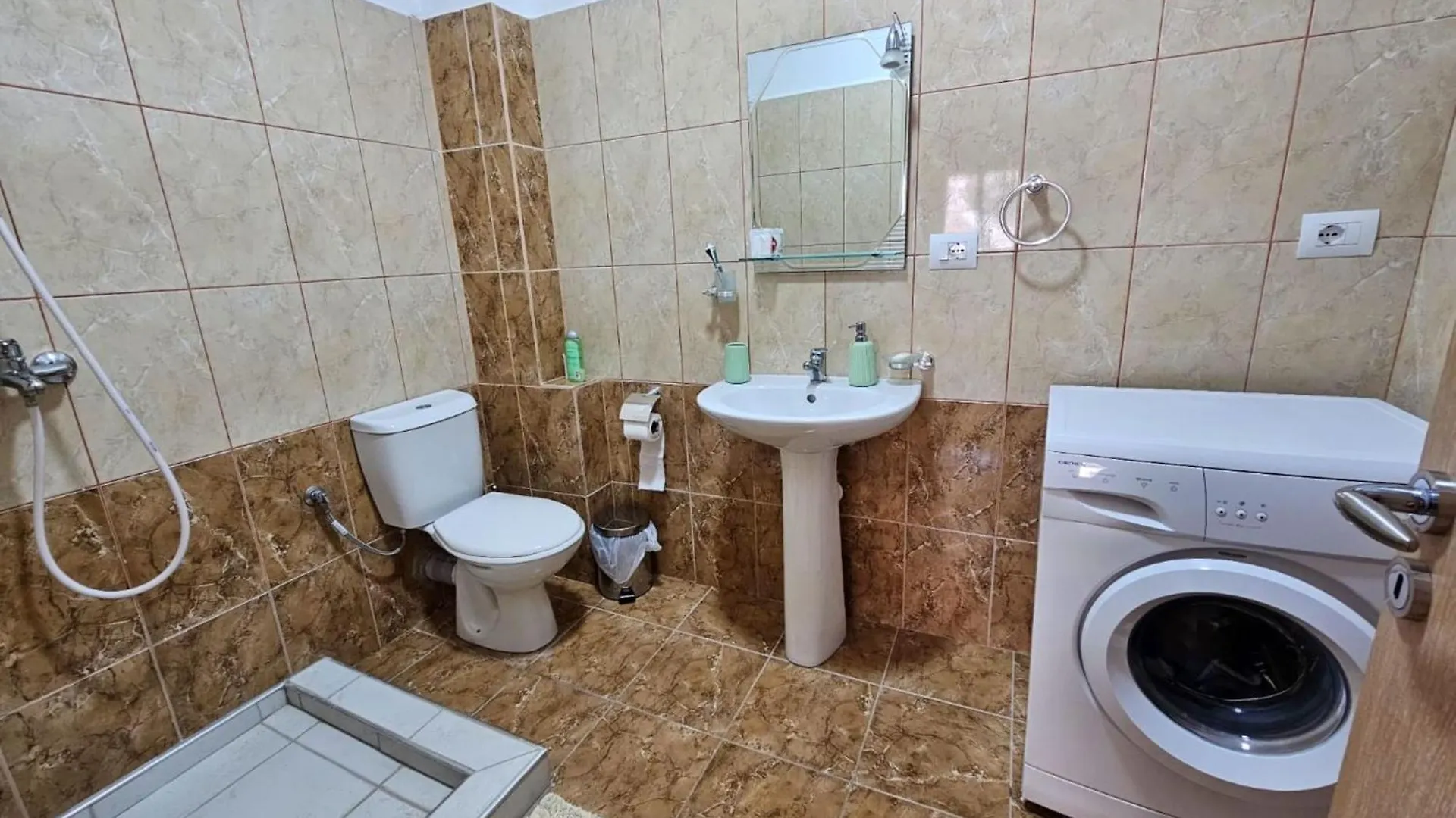 Albania Dream Holidays Accommodation A Saranda